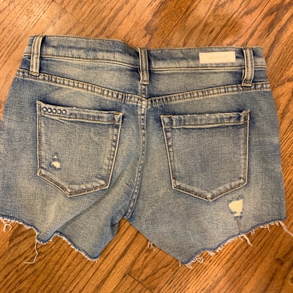 BlankNYC Jean Cutoff Shorts - Picture 2 of 3